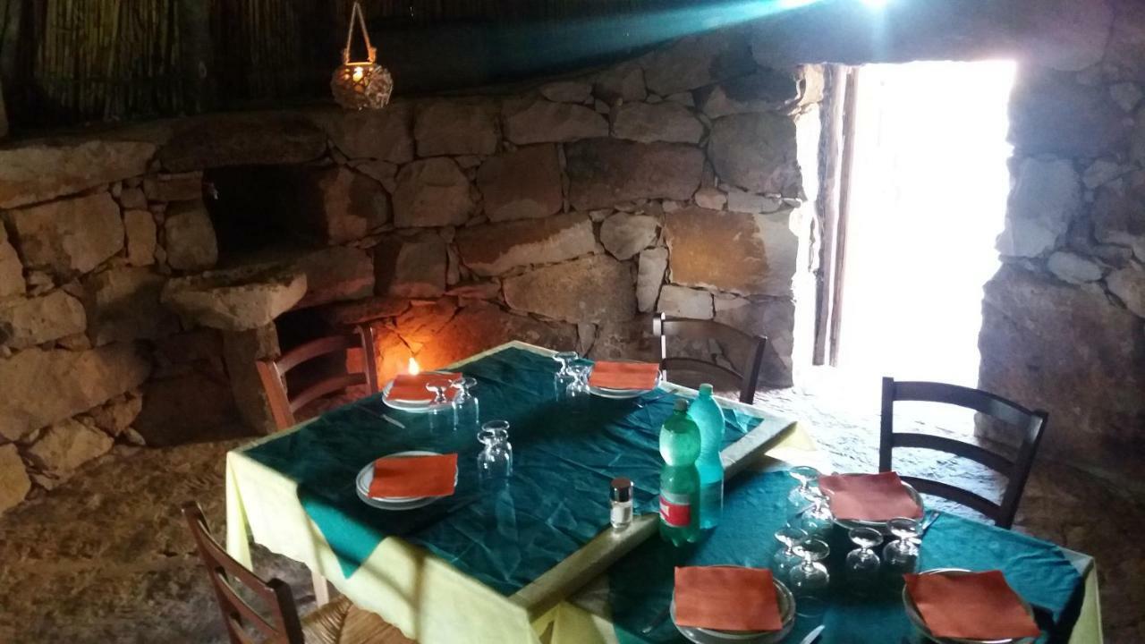 Agriturismo Sa E Padedda Mores 外观 照片