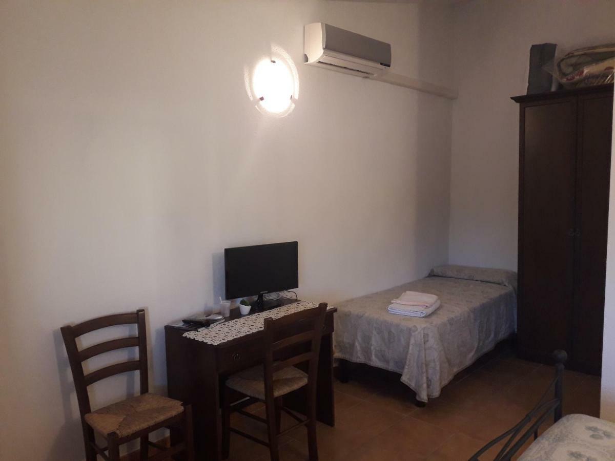 Agriturismo Sa E Padedda Mores 外观 照片